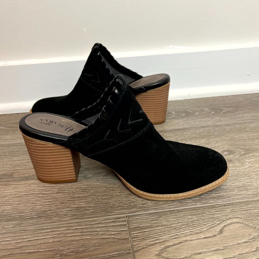 New Euro Soft by Sofft Black Sandy Clog size 8
